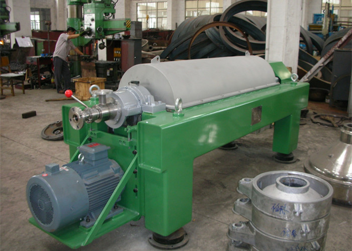 Tricanter Centrifuge / Horizontal Decanter Centrifuge For Water Solid Oil Separation